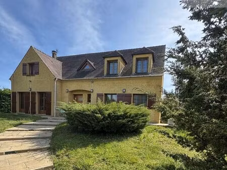 propriété 8 pièces 195 m²