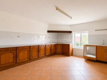 maison traditionnelle de 244 m² à kappelkinger