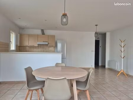 maison t4 meublée avec garage à louer