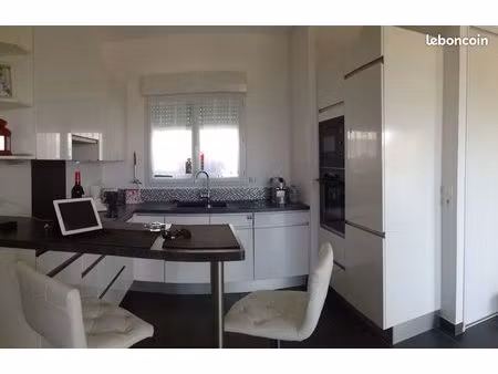 location meublée — villa sur pente — vue genève — bossey (74160)