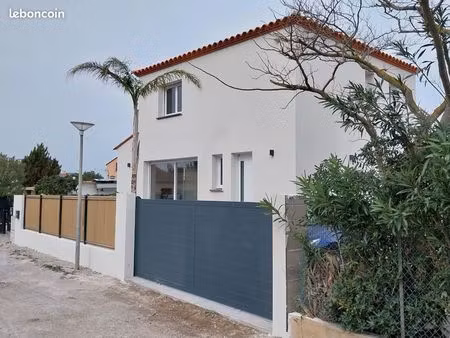 villa récente proche plage