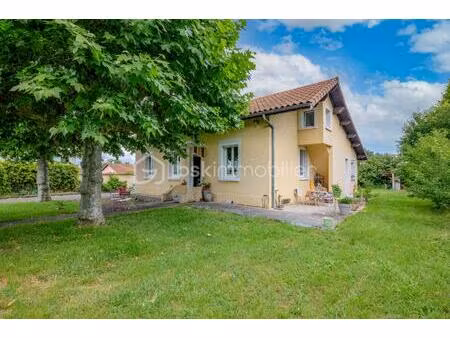 maison de 135 m² à villette-d'anthon