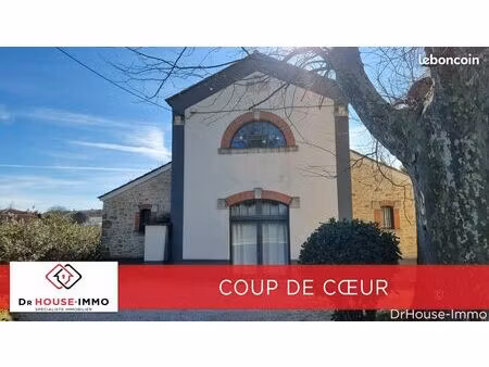 loft/atelier/surface 7 pièces 230 m²