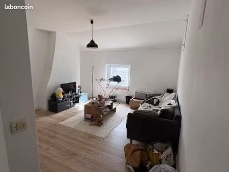 appartement t2 45m2 blaye centre