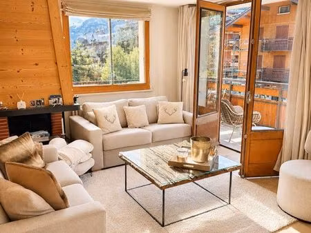 magnifique t3 à louer à l’année centre ville de la clusaz