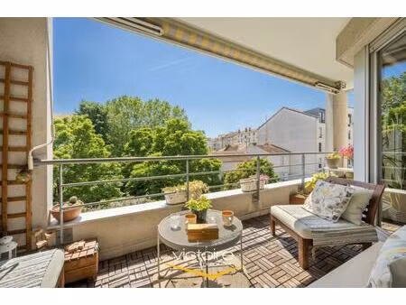coeur de monplaisir - magnifique t4 avec terrasse dans une résidence récente de standing