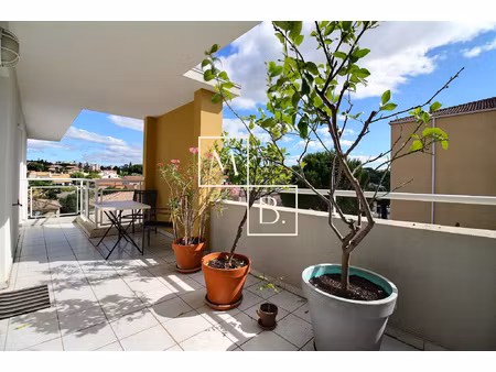 montpellier  appartement 3 pièces de 67m2 avec terrasse et g
