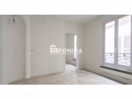 quartier louis blanc  2 pièces sur cour de 39 64m2
