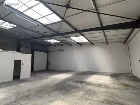 local 220 m² sainte-luce-sur-loire