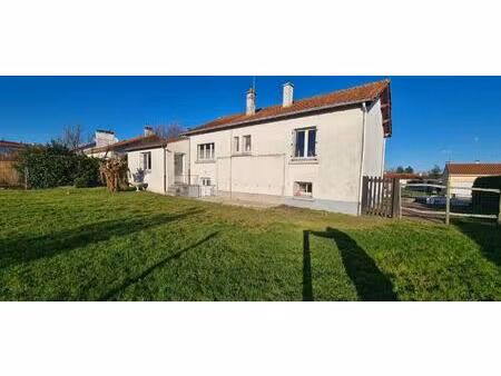 maison gétigné 5 p . 3 chs . 96 m² . garage . cave . t 415 m²