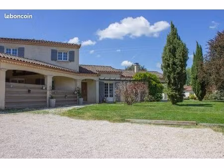 maison 4 chambres avec piscine