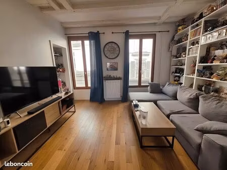 maison de ville atypique de 100 m² en plein centre-ville