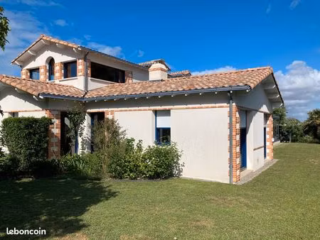 maison quartier les mousseaux / golf / noëveillard - 8 pièces - 210 m2