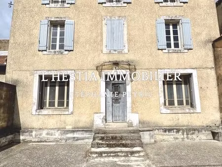 maison 8 pièces 140 m²