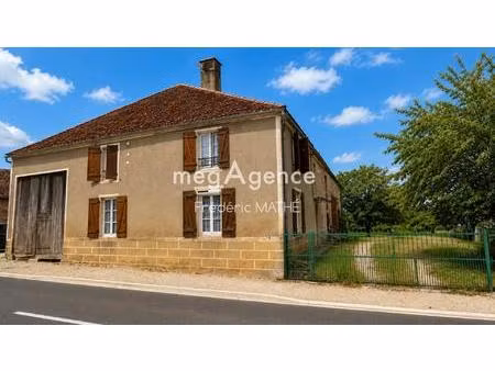 maison ancienne + granges + hangar : fort potentiel sur 2 174 m²