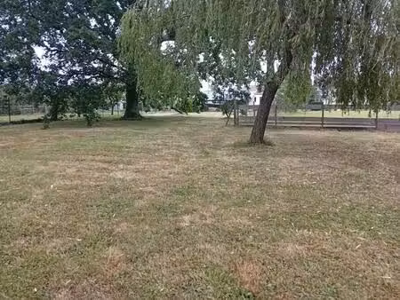 terrain plat à batir de 1138 m²