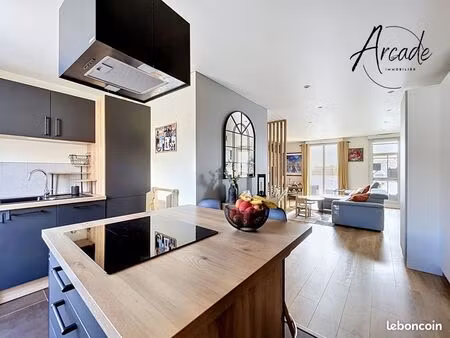 appartement 5 pièces 93 m²