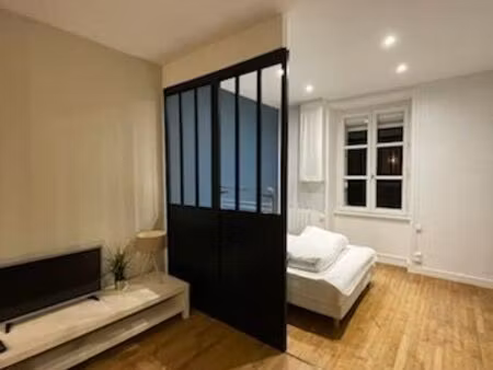 t1bis meublé – 29m² – île de nantes – disponible 15 aout 2026