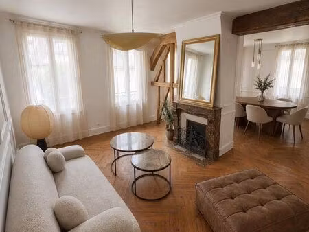 appartement haussmannien totalement rénové