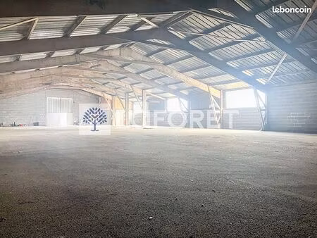 entrepôt 495 m² bressuire