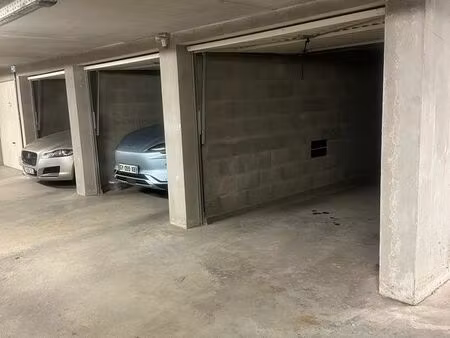 garage à louer
