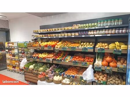 epicerie bazar clé en main très bon emplacement avec grand parking
