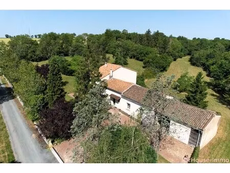 maison 4 chambres - grand terrain arboré - proche celles-sur-belle
