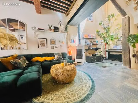bien rare : maison de village 5 pièces 100 m2 entièrement rénovée
