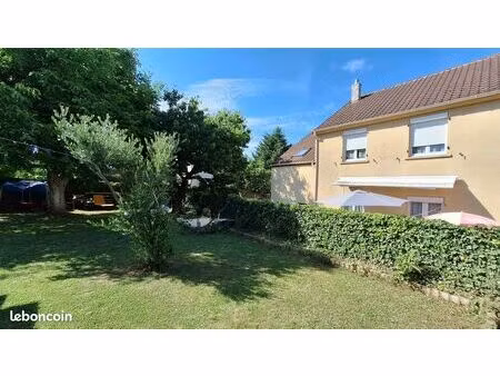 maison 5 pièces 104 m²