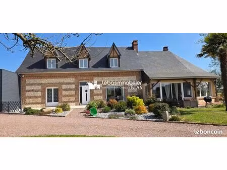 propriété 8 pièces 228 m²