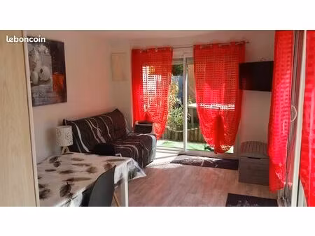studio meublé (chez l'habitant dans propriété privé)