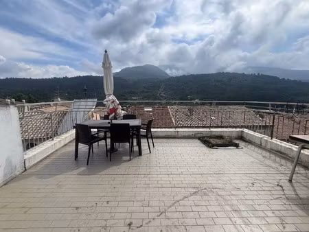 location appartement 4 pièces 84 m² à levens (06670)