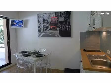 studio cabine à 100 mètres de la plage