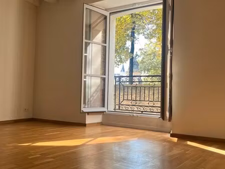 loue t4 centre ville chateau