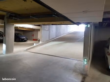 parking - garage en sous sol - grande largeur