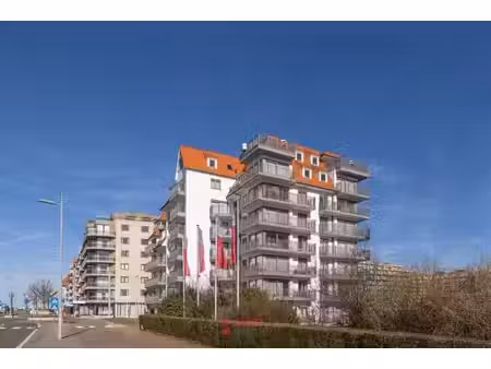 local commercial de standing avec studio et parkings privés