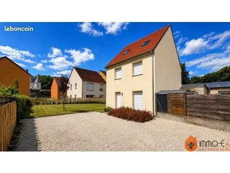 maison 5 pièces 110 m²