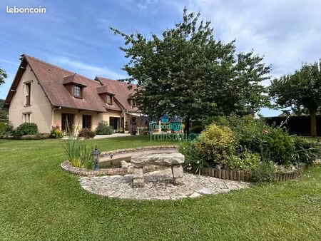 propriété 8 pièces 225 m²