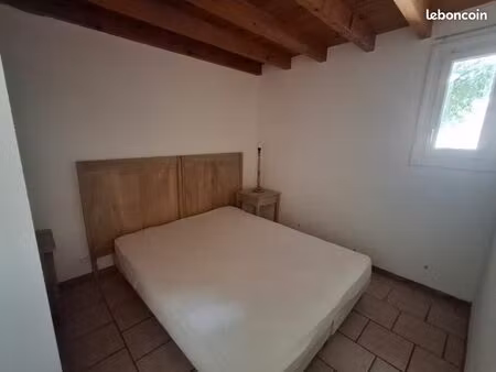 location maison de village