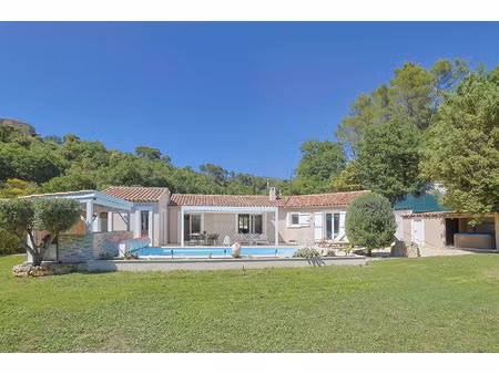 vente maison 6 pièces 149 m² méounes-lès-montrieux (83136)