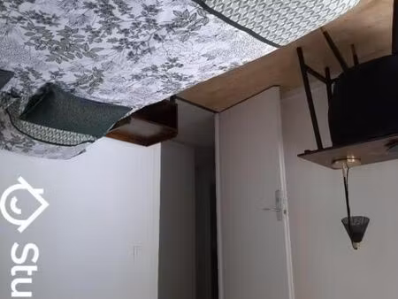 chambre 1 pièce 9 m²