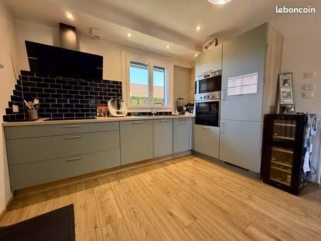 maison 6 pièces 115 m²