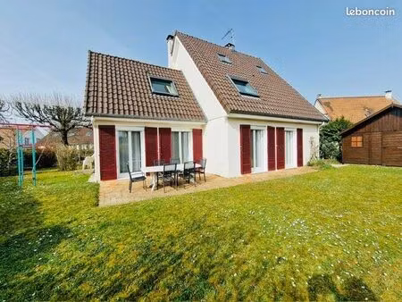 maison 7 pièces 145 m²