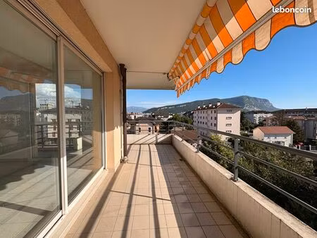appartement 3 pièces 70 m²