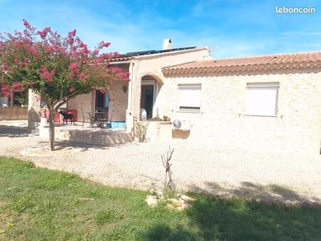 ensemble de villa avec appartement et studio