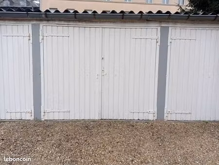 box garde meuble rouen droite