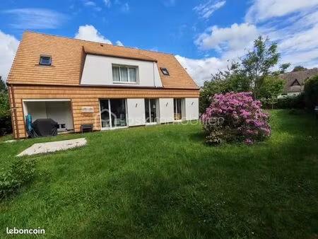 maison 6 pièces 155 m²