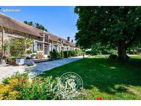 propriété 10 pièces 216 m²