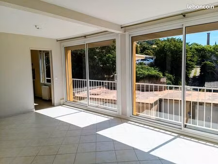 appartement au calme avec garage
