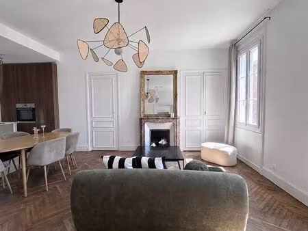 appartement haussmannien totalement rénové